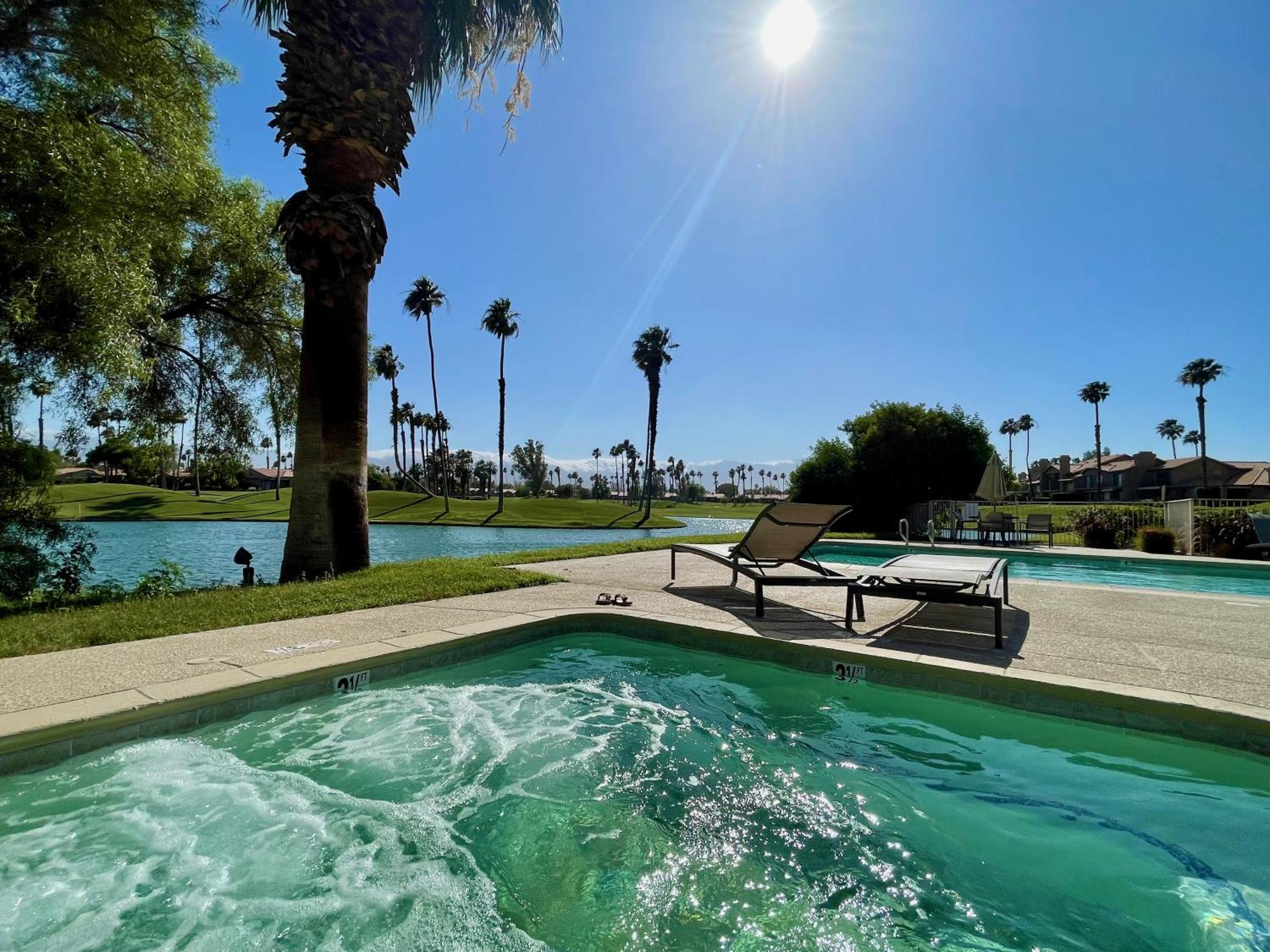 The View! Palm Desert Country Club Villa ภายนอก รูปภาพ